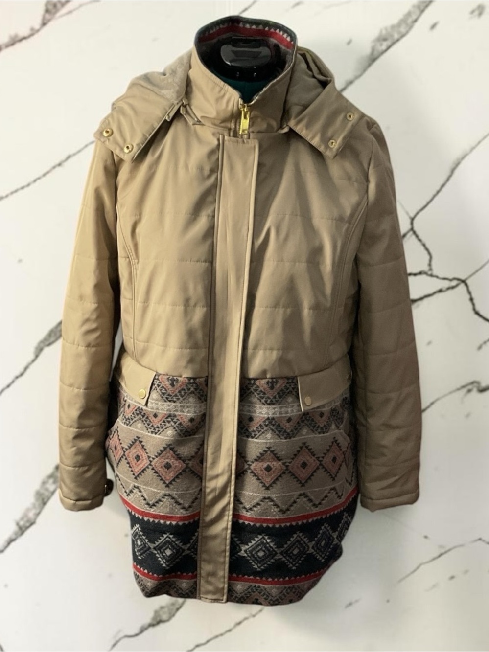 Black Rivet Tan Quilted Ski Jacket w/ Patterned Hem RT $300 P:23” L:35”